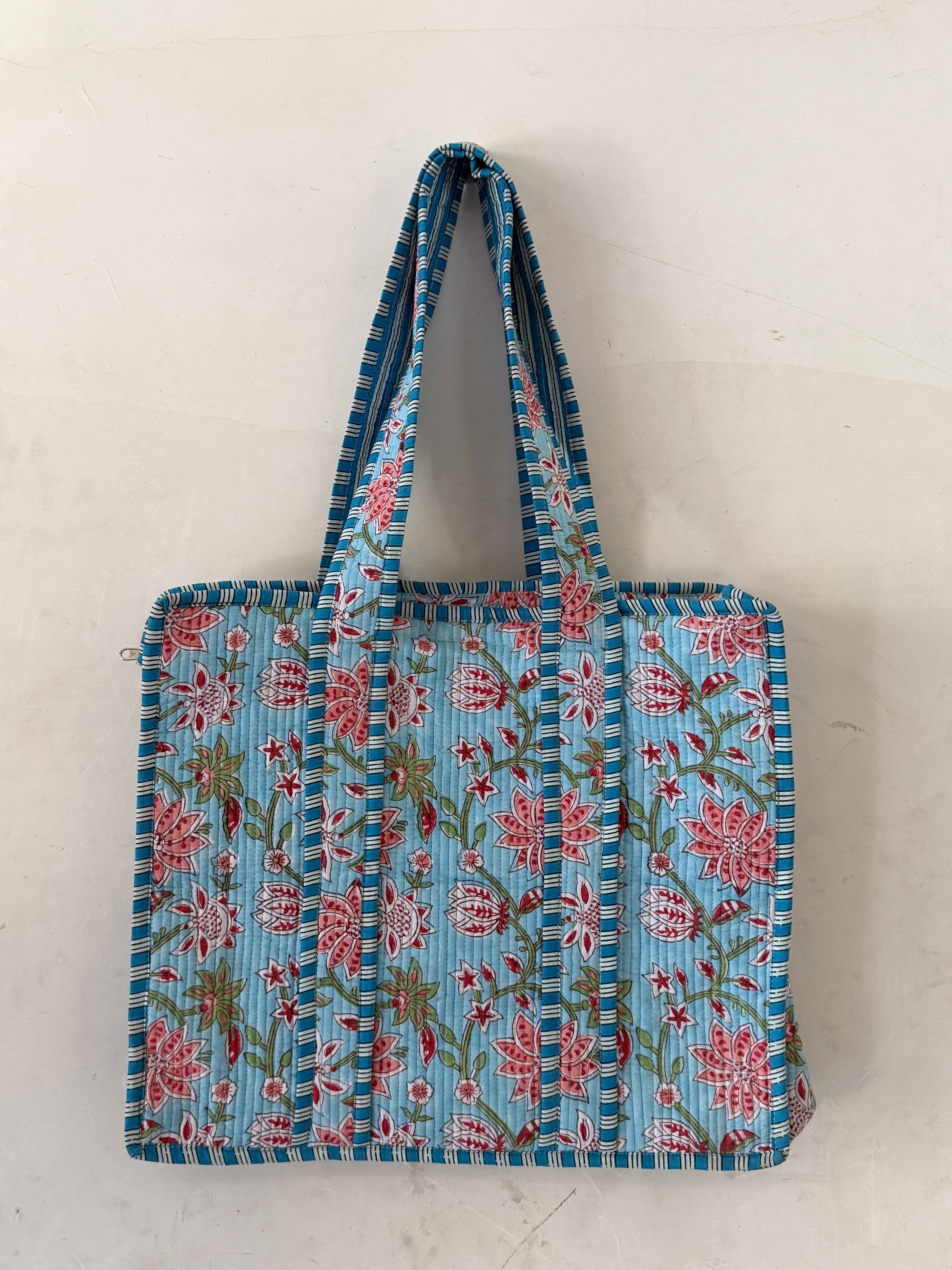 Default Variant Tote bags for Women Kvastram front view